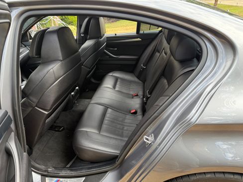 Used 2013 BMW M5 image 5