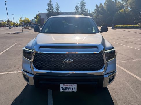Used 2020 Toyota Tundra SR5 w/ TRD Off-Road Plus Package AWD/4WD image 5