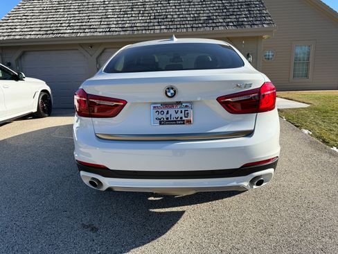 Used 2015 BMW X6 xDrive35i image 2