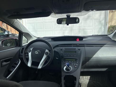 Used 2011 Toyota Prius Two image 8