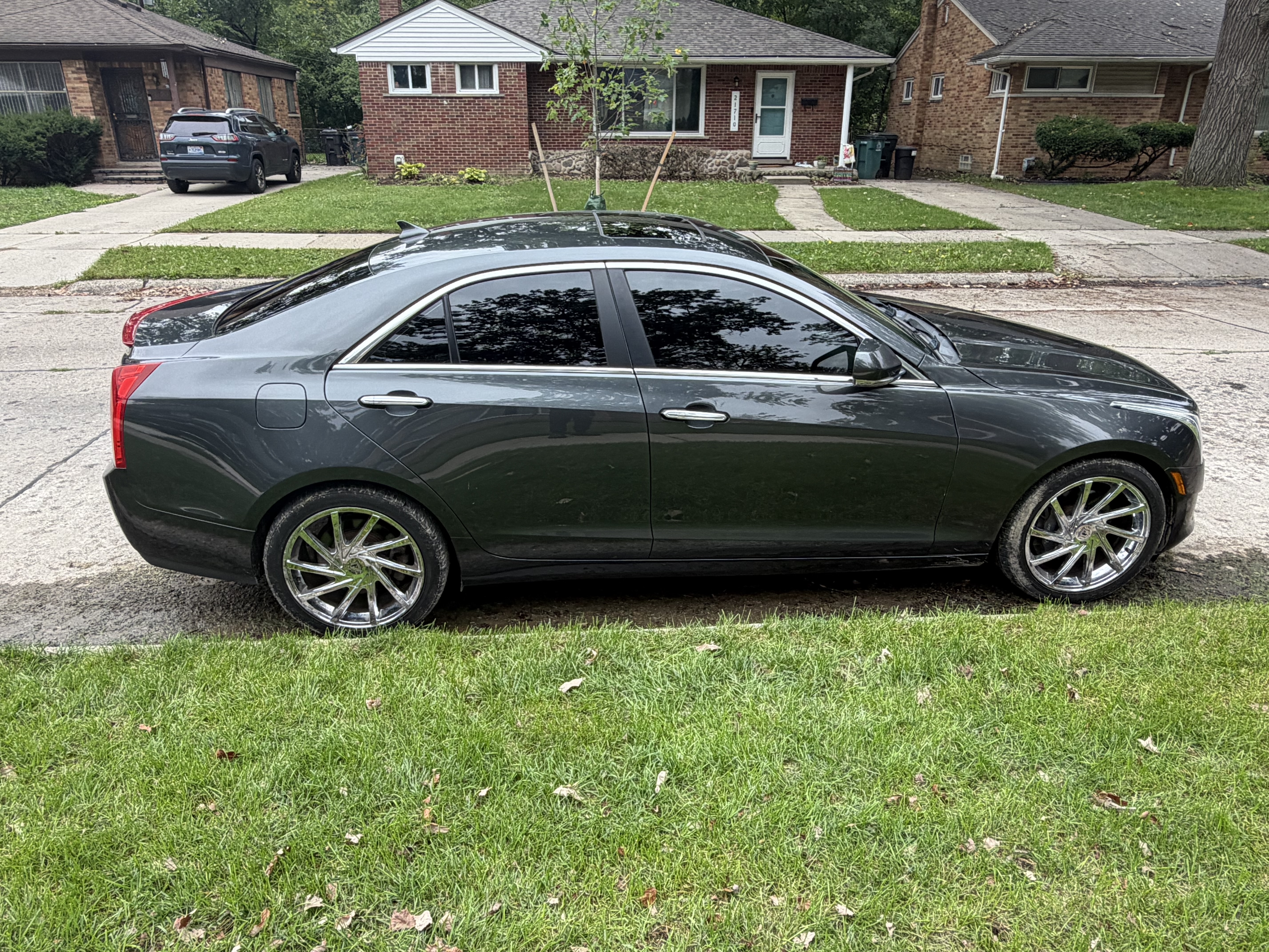 Used 2014 Cadillac ATS Luxury w/ Sun And Sound Package RWD image 1