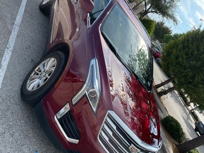 Used 2018 Cadillac XT5 FWD