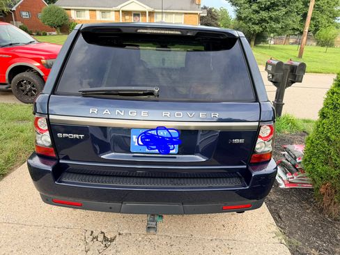 Used 2013 Land Rover Range Rover Sport HSE w/ Climate Comfort Pkg AWD/4WD image 4