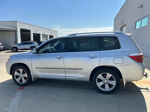 Used 2008 Toyota Highlander Limited w/ Tow Pkg image 16
