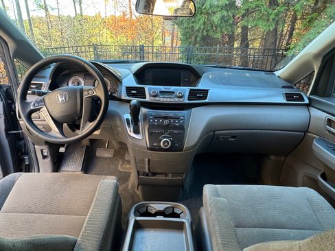 Used 2013 Honda Odyssey EX image 4