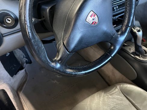 Used 2001 Porsche Boxster image 8