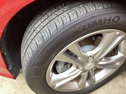 Used 2018 Hyundai Sonata Limited image 12