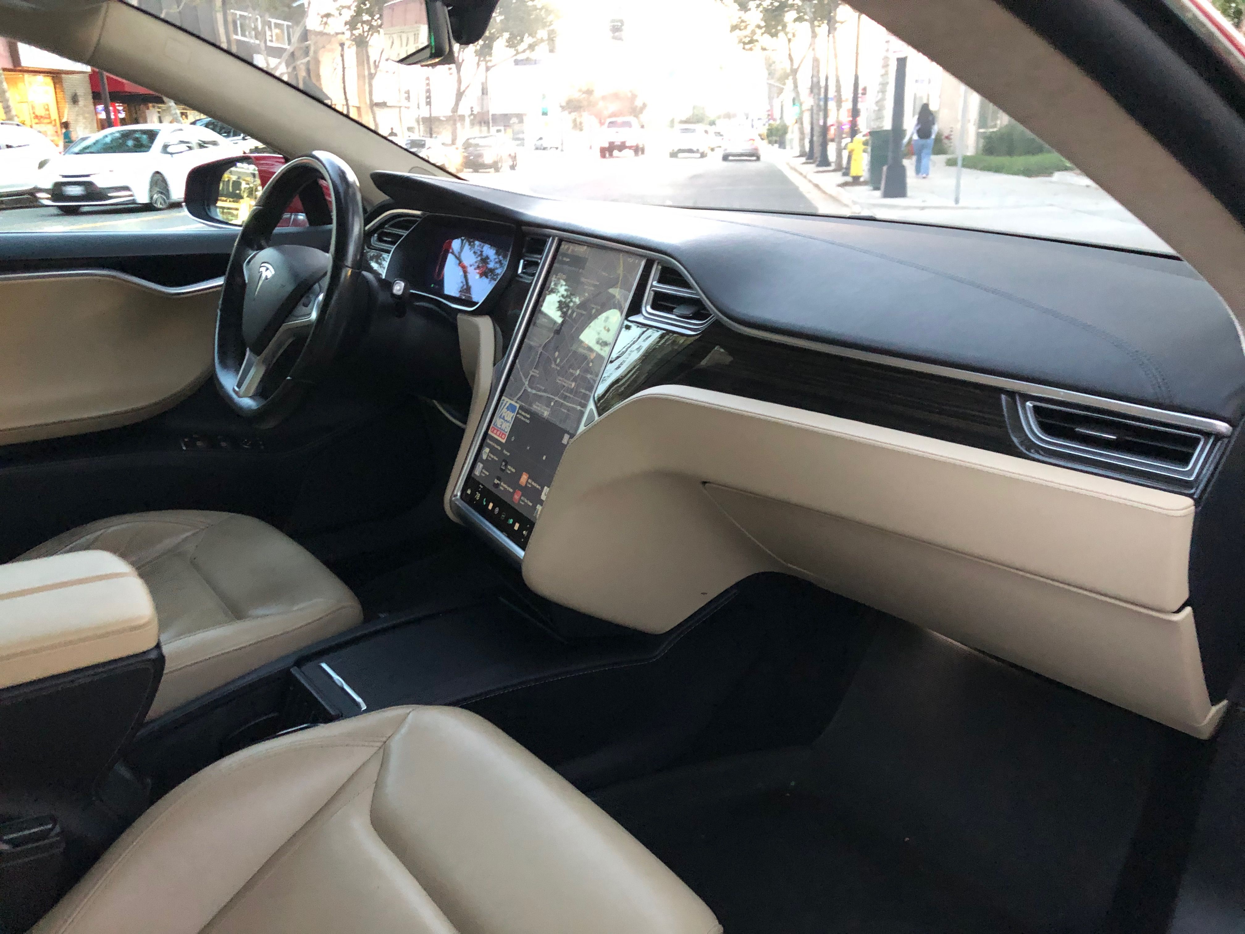 Used 2016 Tesla Model S 70D AWD/4WD image 13