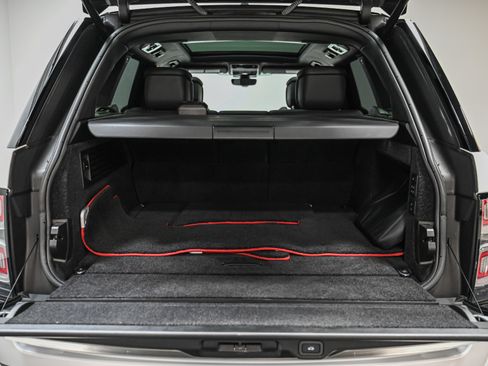 Used 2021 Land Rover Range Rover SV Autobiography Dynamic image 22