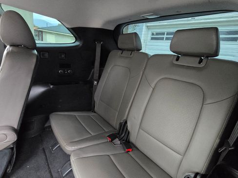 Used 2014 Hyundai Santa Fe Limited image 11