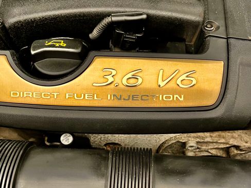 Used 2010 Porsche Cayenne Sport Utility 4D image 16