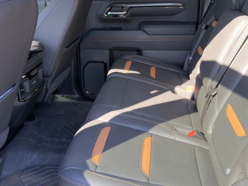 Used 2024 GMC Sierra 3500 AT4 w/ AT4 Premium Plus Package image 20