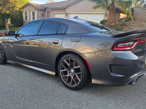 Used 2016 Dodge Charger R/T Scat Pack w/ Technology Group image 6
