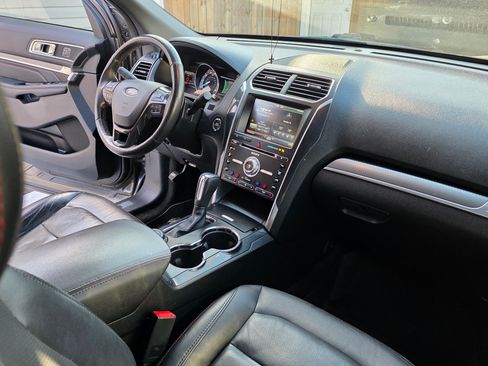 Used 2016 Ford Explorer Sport w/ Equipment Group 401A image 11