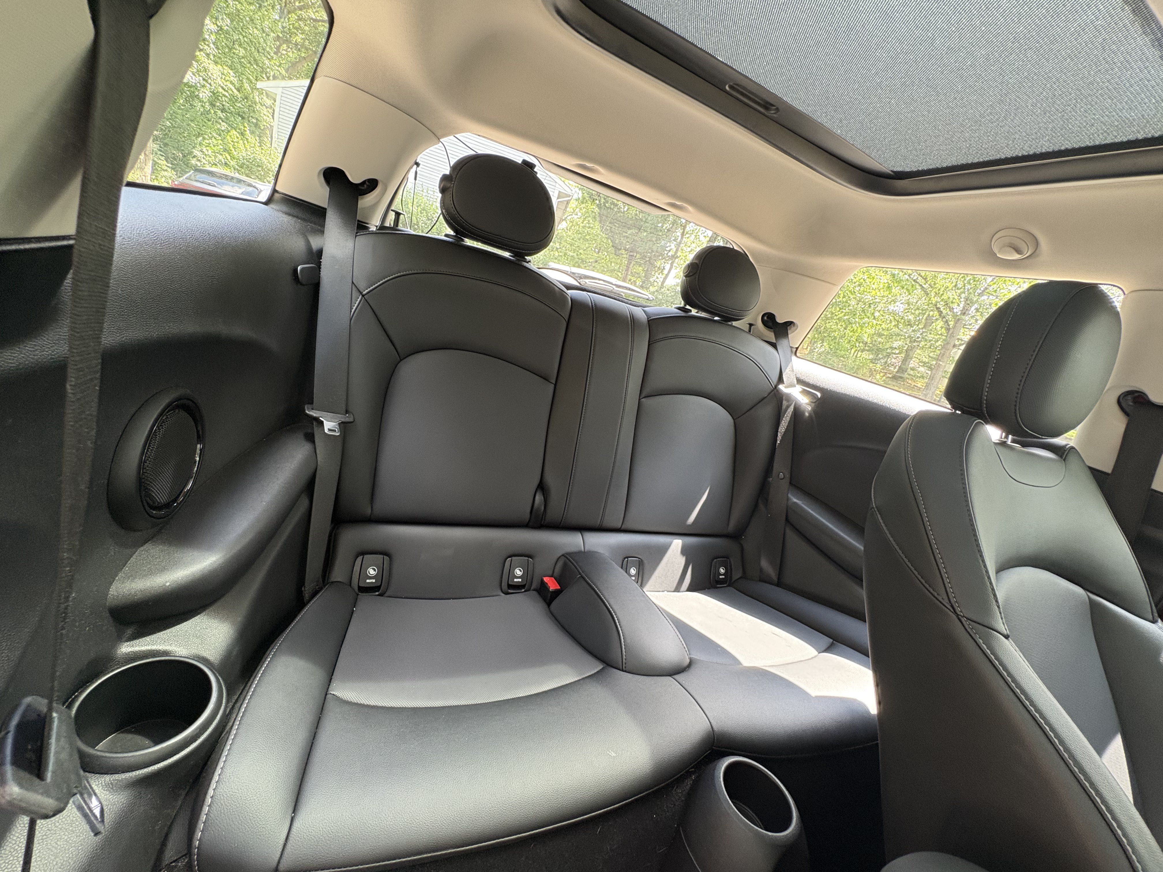 Used 2019 MINI Cooper S w/ Signature Upholstery Package FWD image 13
