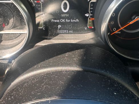 Used 2018 Jeep Wrangler Unlimited Sahara image 6