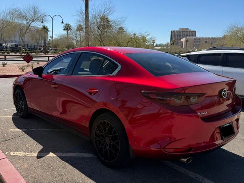 Used 2021 MAZDA MAZDA3 s image 4