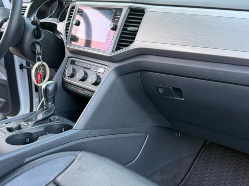 Used 2018 Volkswagen Atlas Launch Edition AWD/4WD image 9