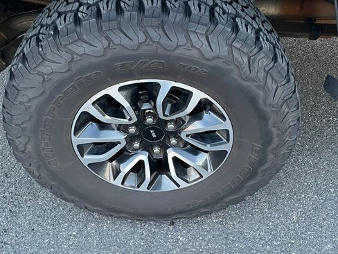 Used 2014 Ford F150 Raptor w/ Equipment Group 801A Luxury image 13