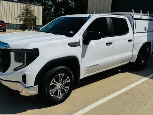 Used 2023 GMC Sierra 1500 Pro w/ Pro Value Package image 1