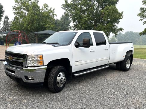 Used 2014 Chevrolet Silverado 3500 LTZ w/ LTZ Plus Package AWD/4WD image 2