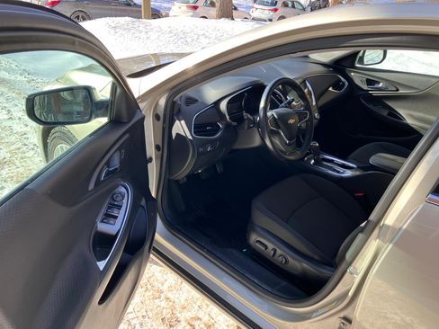 Used 2016 Chevrolet Malibu LT image 24