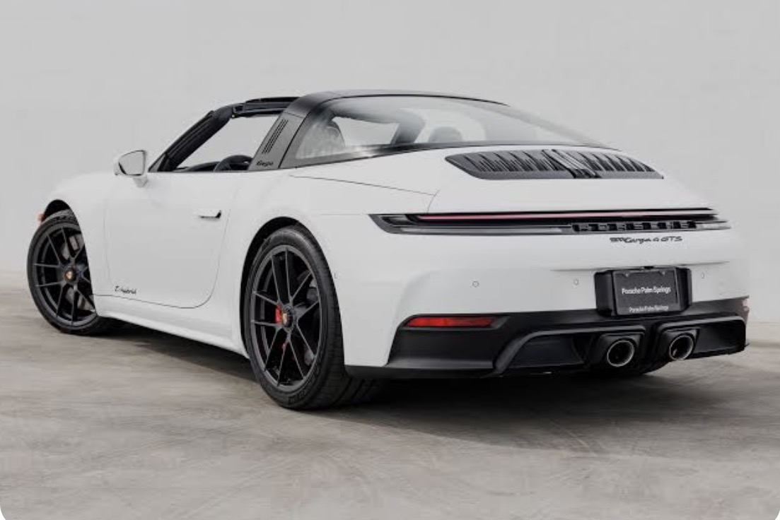 Used 2026 Porsche 911 Targa 4 GTS AWD/4WD image 5