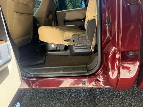 Used 2012 Ford F350 Lariat w/ Lariat Ultimate Pkg AWD/4WD image 32