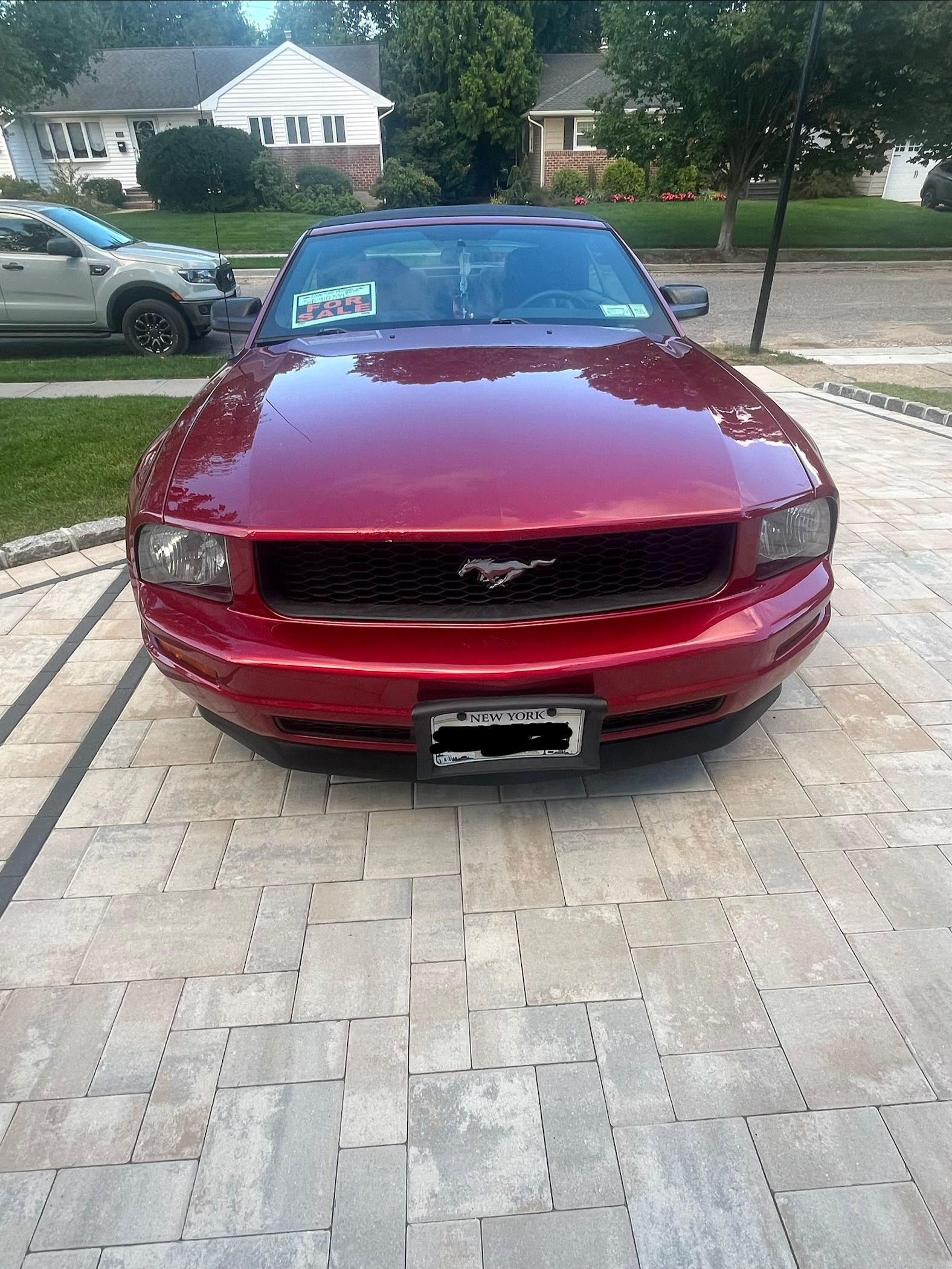 Used 2006 Ford Mustang Convertible RWD image 4