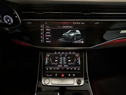 Used 2020 Audi Q7 3.0T Prestige w/ Prestige Package image 26