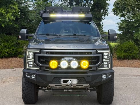 Used 2022 Ford F250 Lariat w/ Tremor Off-Road Package AWD/4WD image 4