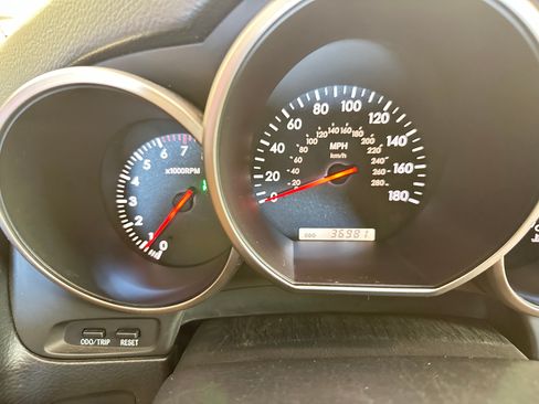 Used 2003 Lexus SC 430 Convertible image 24