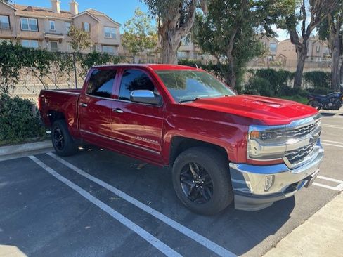 Used 2018 Chevrolet Silverado 1500 LTZ w/ LTZ Plus Package image 4