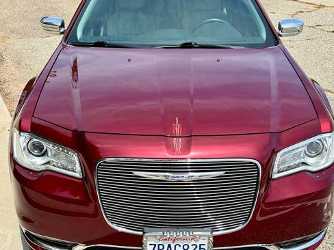 Used 2015 Chrysler 300 Limited w/ Driver Convenience Group RWD image 5