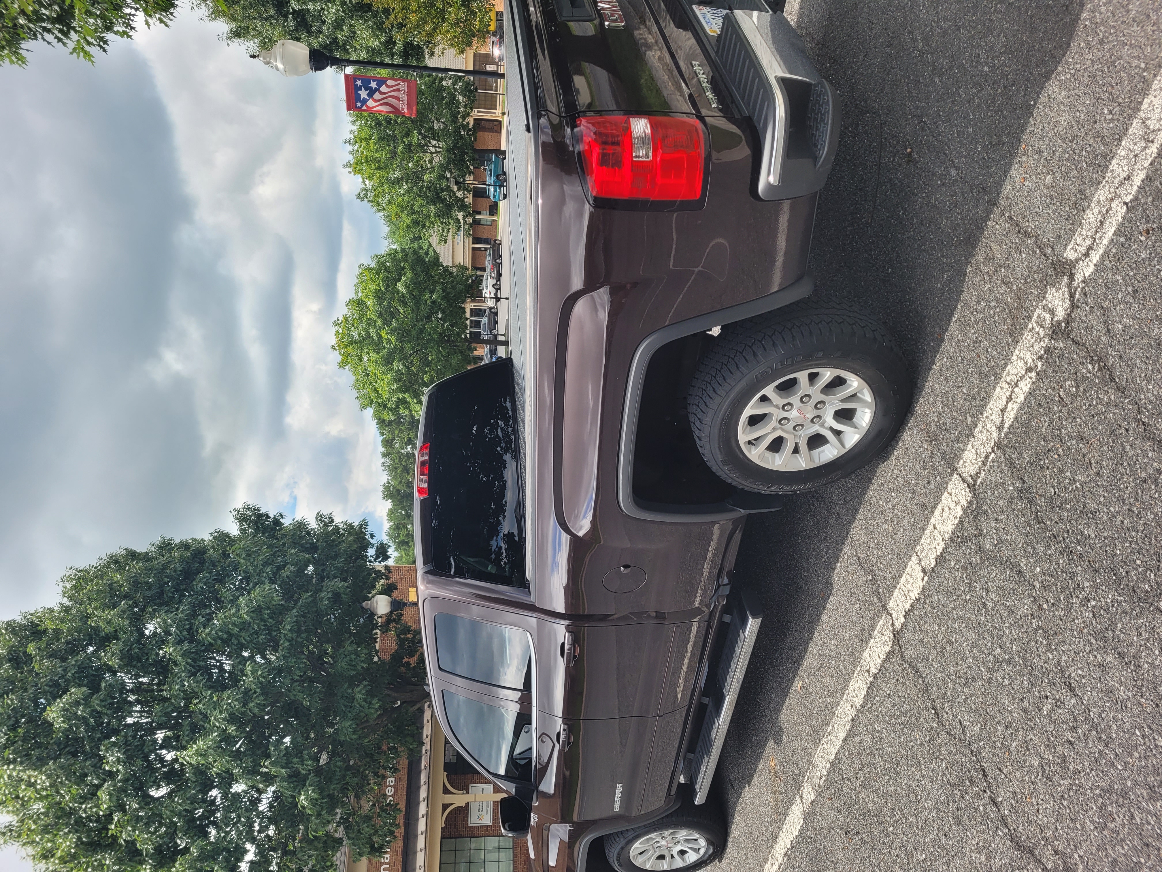 Used 2016 GMC Sierra 1500 SLE w/ SLE Value Package AWD/4WD image 5