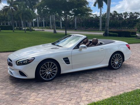 Used 2019 Mercedes-Benz SL 450 image 1