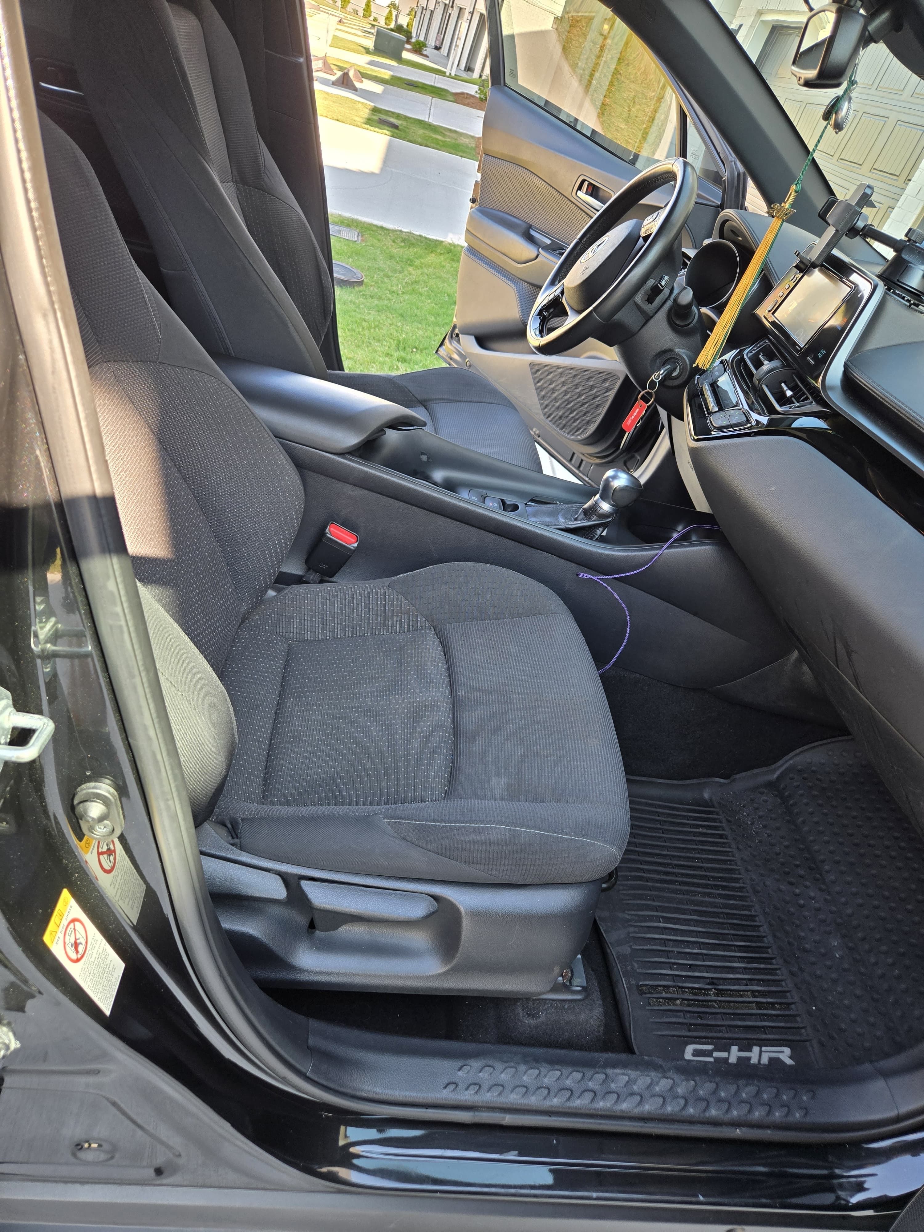 Used 2018 Toyota C-HR XLE FWD image 20