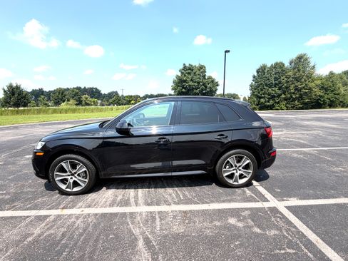 Used 2019 Audi Q5 2.0T Premium Plus w/ Premium Plus Package AWD/4WD image 1