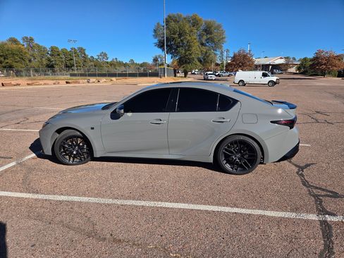 Used 2022 Lexus IS 500 image 1