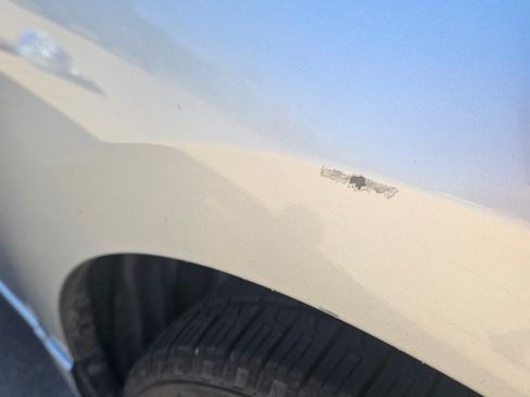 Used 2015 Nissan Sentra S image 17