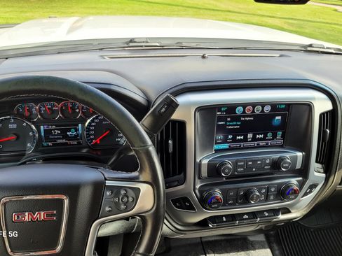 Used 2019 GMC Sierra 2500 SLE image 6