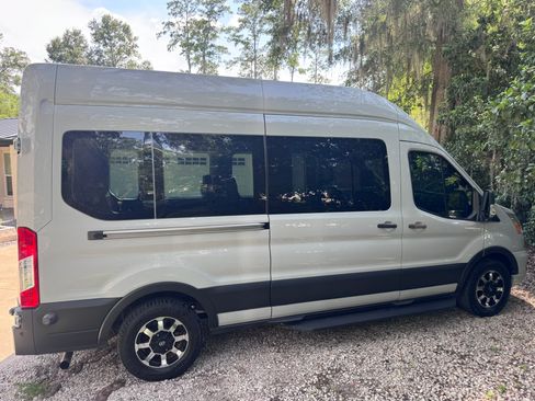 Used 2021 Ford Transit 350 XLT RWD image 30