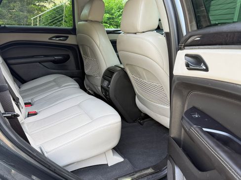 Used 2014 Cadillac SRX Luxury w/ Driver Awareness Package AWD/4WD image 12