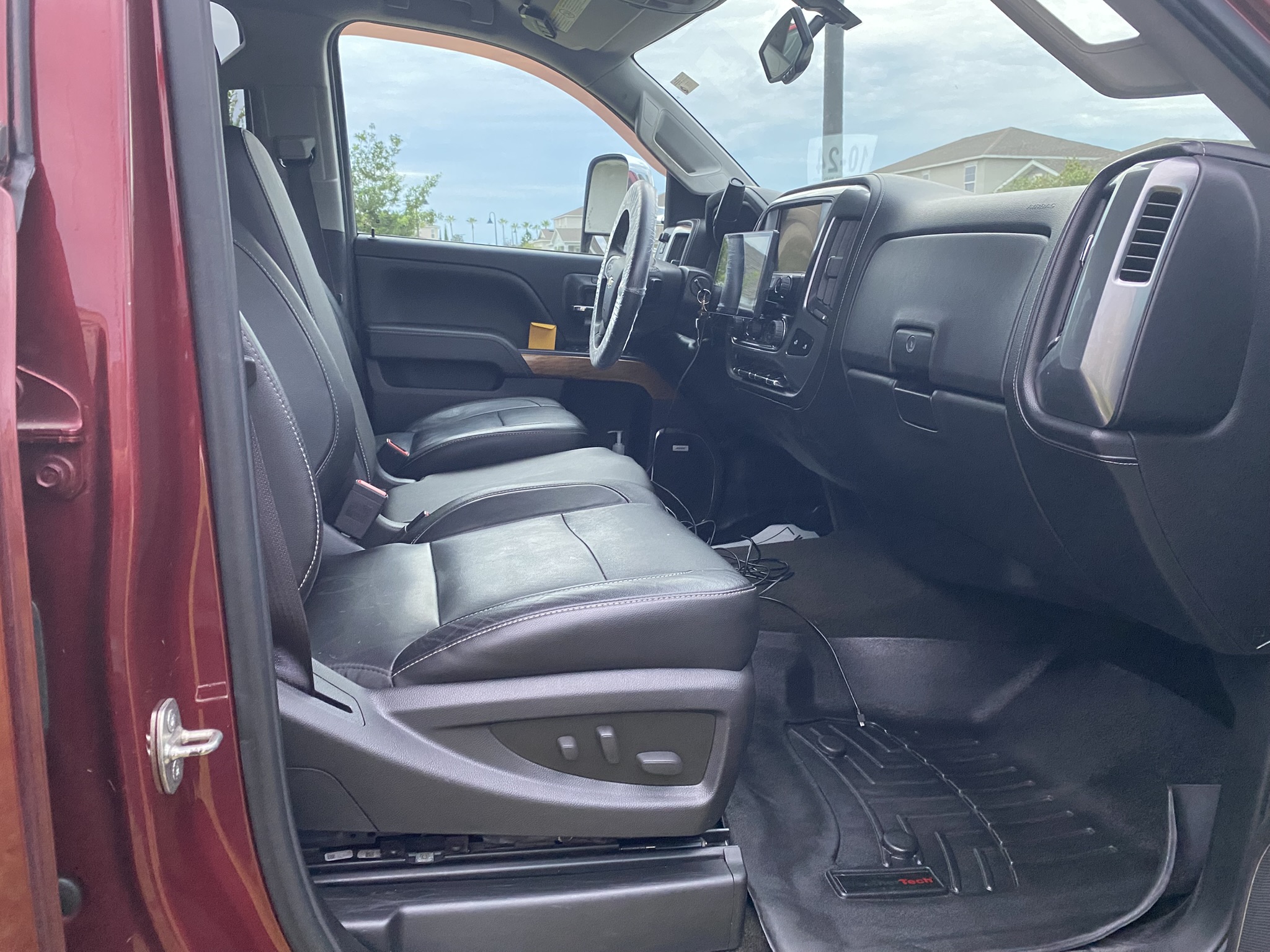 Used 2015 Chevrolet Silverado 3500 LTZ w/ Duramax Plus Package AWD/4WD image 12