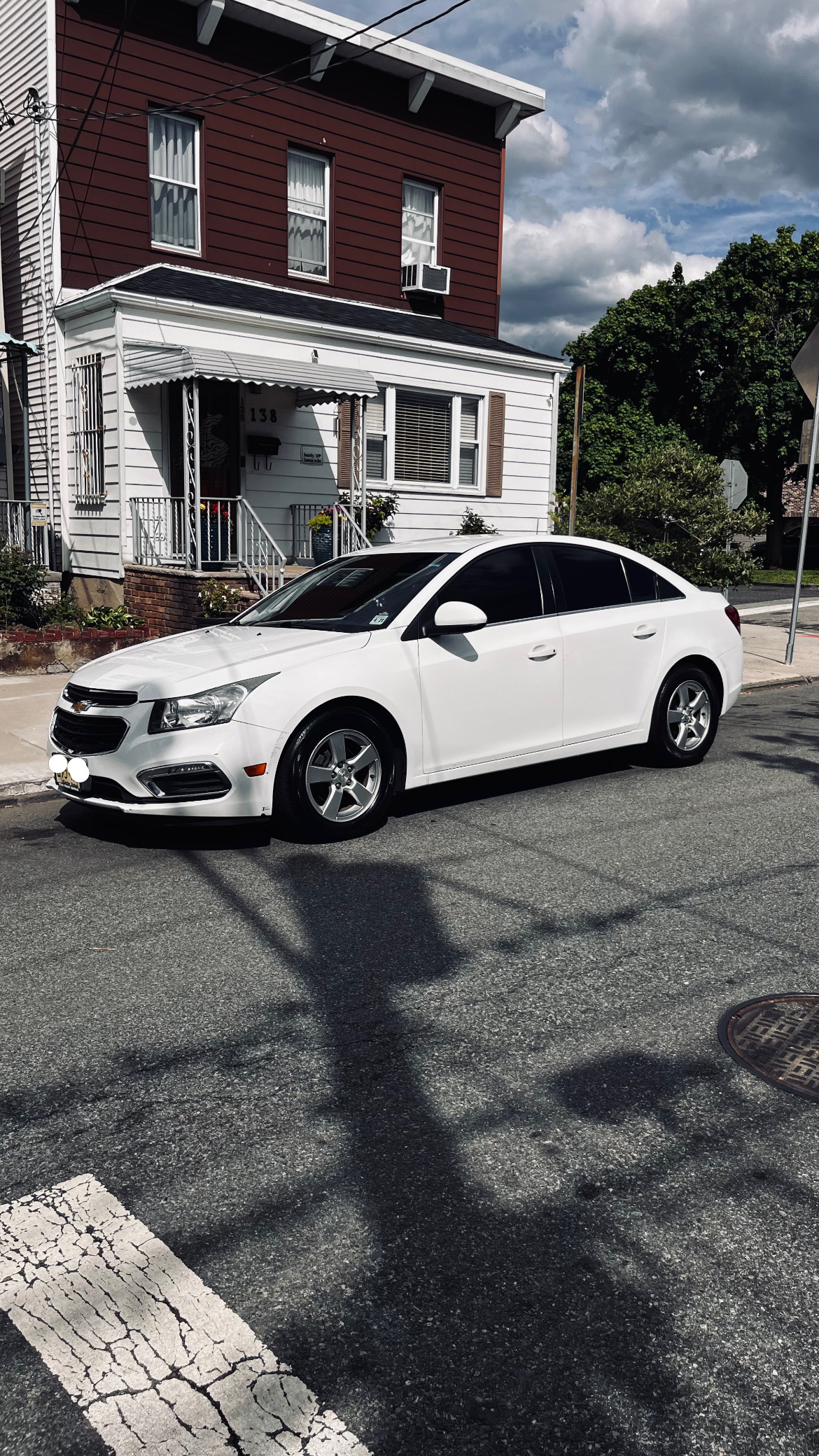 Used 2015 Chevrolet Cruze LT FWD image 1