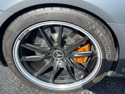 Used 2018 Mercedes-Benz AMG GT R image 13