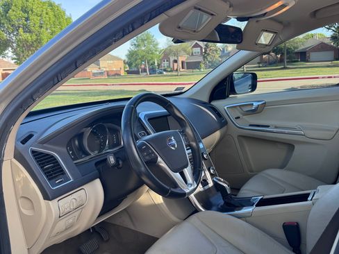 Used 2014 Volvo XC60 3.2 image 9