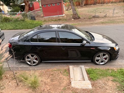 Used 2016 Volkswagen Jetta GLI SE image 5