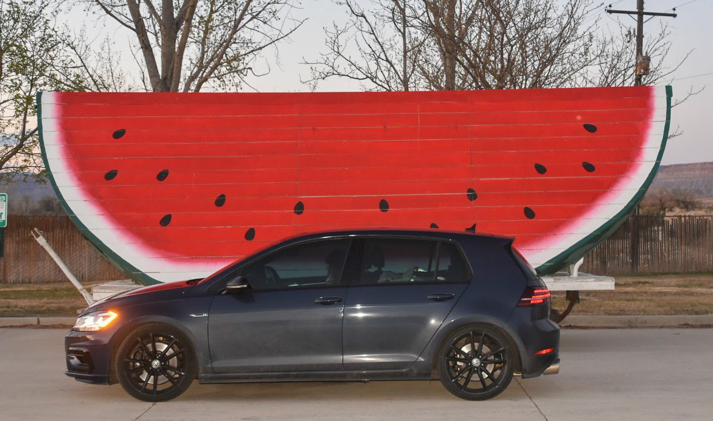 Used 2019 Volkswagen Golf 4-Door AWD/4WD image 2
