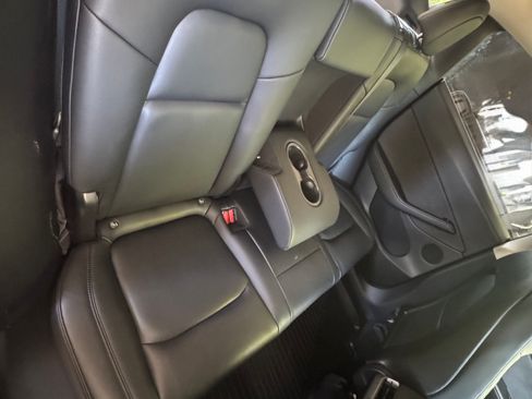 Used 2020 Tesla Model Y Long Range AWD/4WD image 9